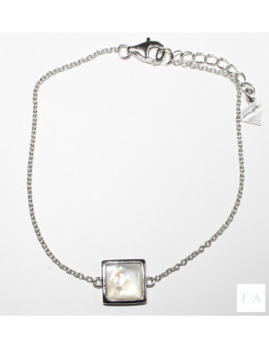 Pulseira com quadrado em madrepérola