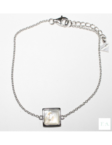 Pulseira com quadrado em madrepérola