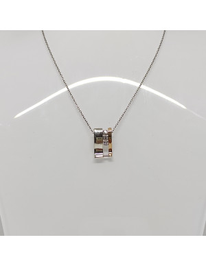 Colar com berloque prata e ouro