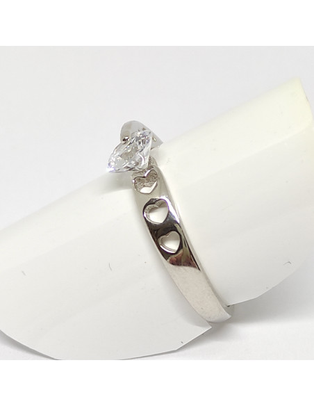 Anel solitário com pedra rotativa