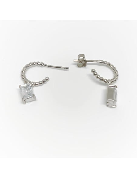 Argola trabalhada  com pendente