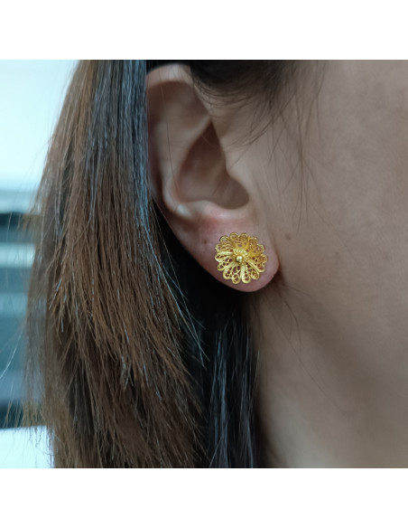Brinco filigrana flor
