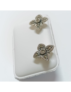 Brinco Tornilho Flor Marcassites 2