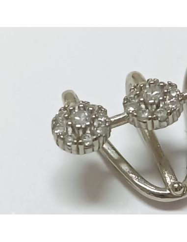 Ear cuff