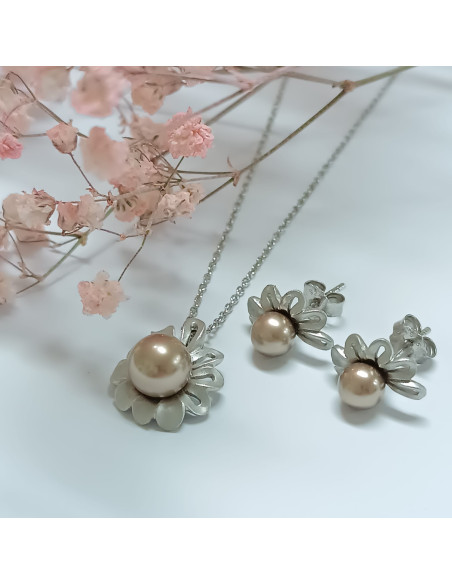 Colar flor e pedras
