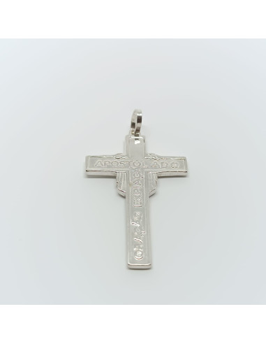 Cruz com cara de Cristo