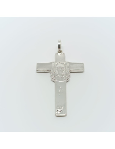 Cruz com cara de Cristo