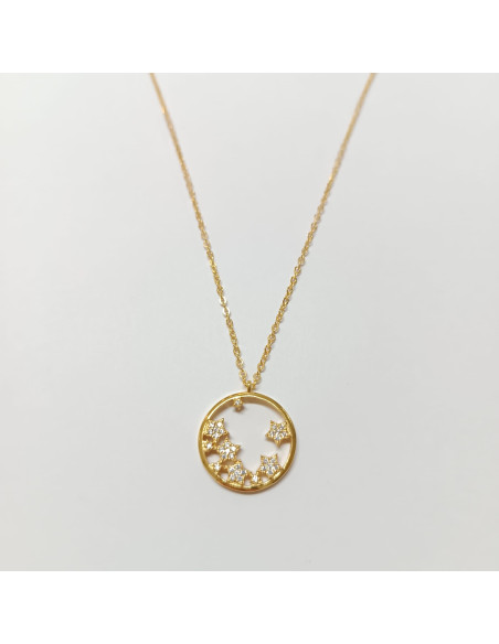 Colar dourado com estrelas