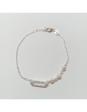 Pulseira pérolas e centro